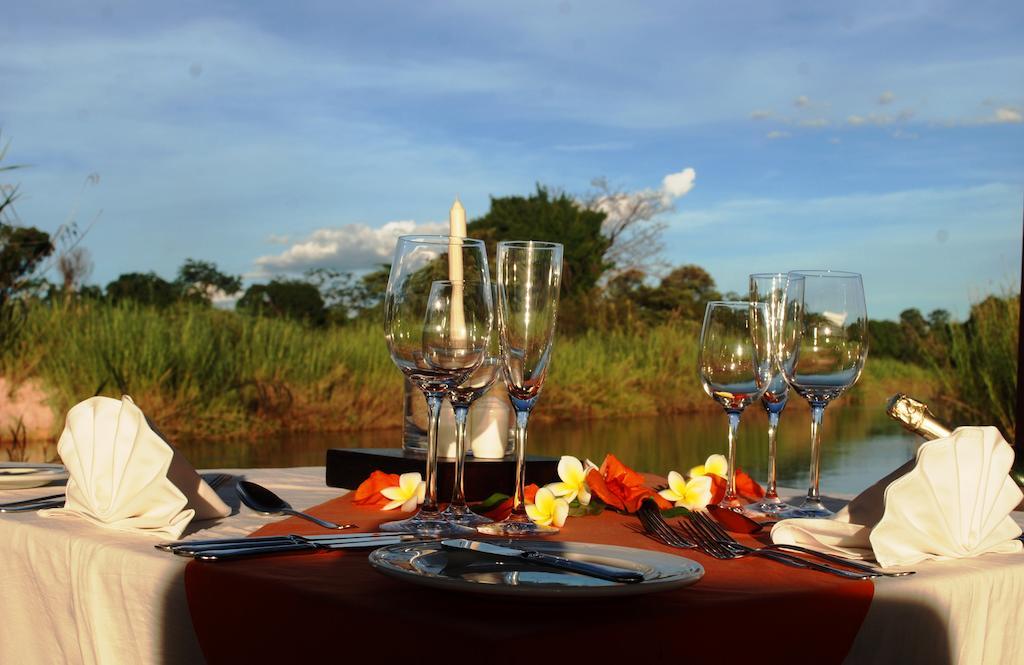 Divava Okavango Resort & Spa Bagani Экстерьер фото